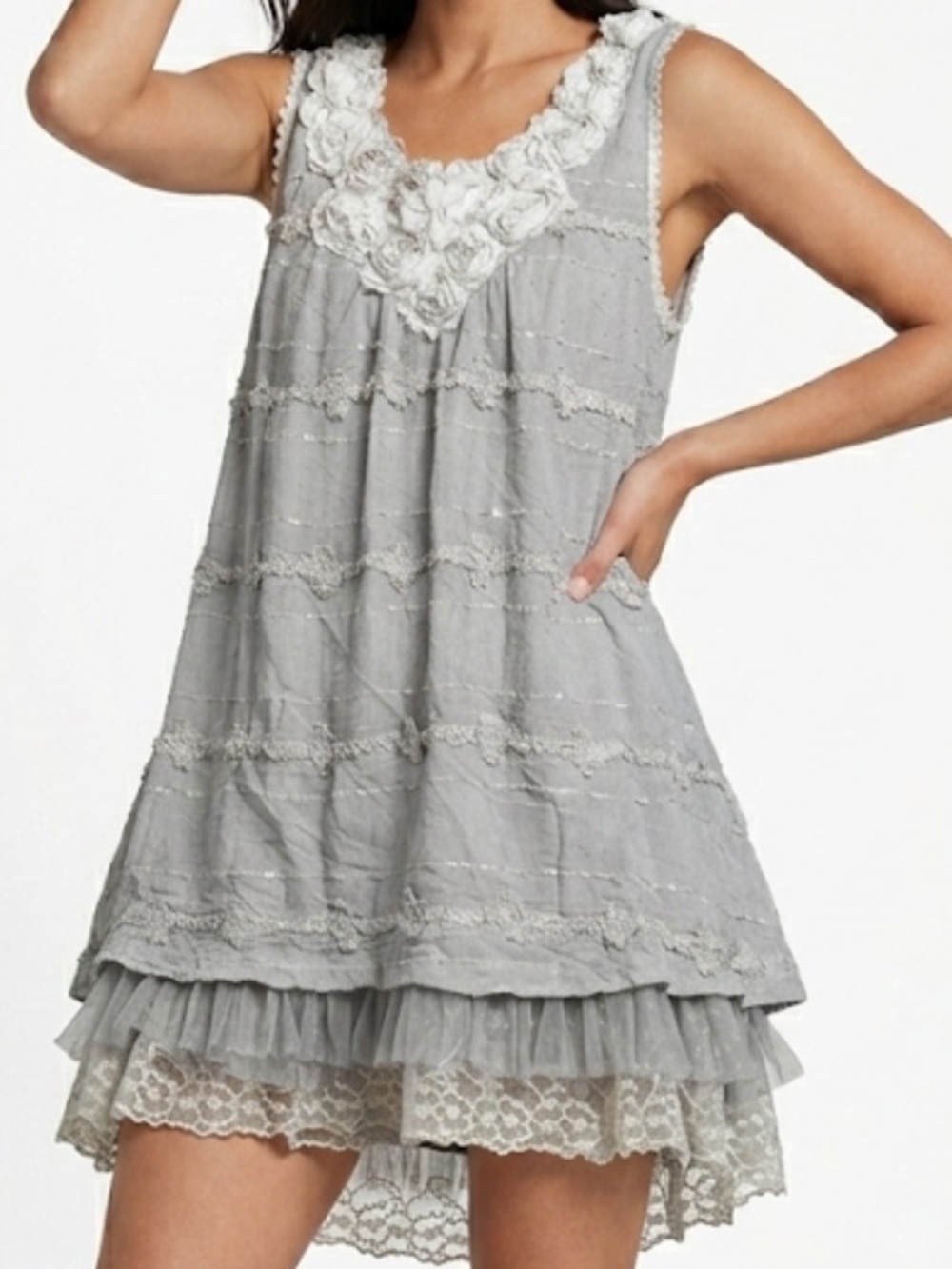 Sleeveless Layered Lace Tunic Dress in Light Gray Size Large